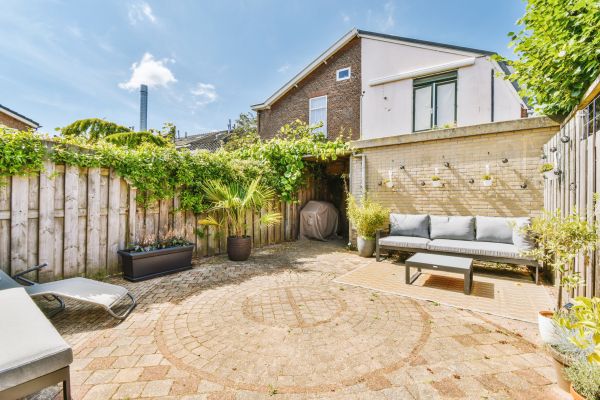 Cost of Courtyard Patio Service in Saratoga Springs